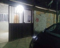 Vende-se Casa com 3 dormitórios