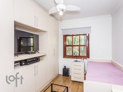Apartamento à venda em Alto de Pinheiros com 150 m², 4 quartos, 3 suítes, 2 vagas