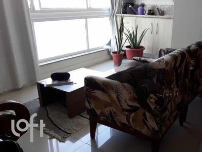 Apartamento à venda em Barra da Tijuca com 100 m², 2 quartos, 1 suíte, 2 vagas