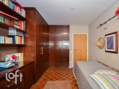 Apartamento à venda em Bela Vista com 140 m², 3 quartos, 1 suíte, 2 vagas