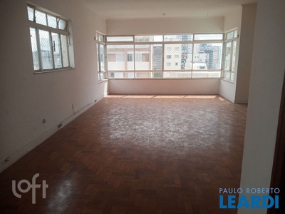 Apartamento à venda em Bela Vista com 220 m², 3 quartos, 1 vaga