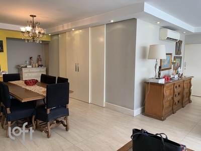 Apartamento à venda em Itaim Bibi com 178 m², 2 quartos, 2 suítes, 2 vagas