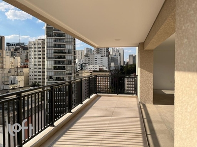 Apartamento à venda em Jardim América com 227 m², 3 quartos, 3 suítes, 4 vagas