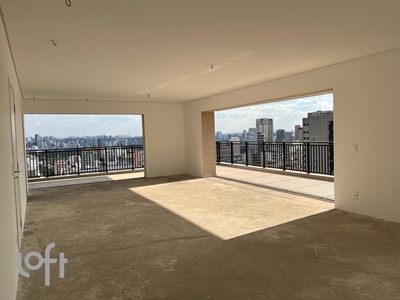 Apartamento à venda em Jardim América com 227 m², 3 quartos, 3 suítes, 4 vagas