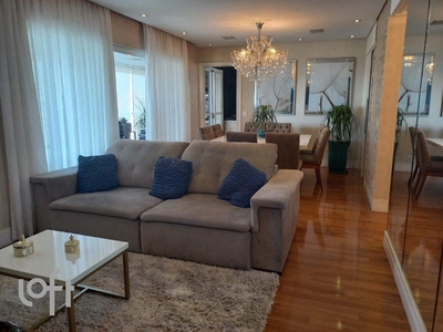 Apartamento à venda em Mooca com 126 m², 3 quartos, 3 suítes, 2 vagas