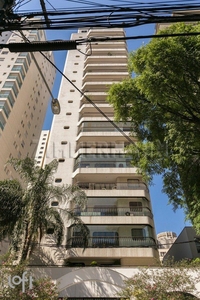 Apartamento à venda em República com 210 m², 4 quartos, 4 suítes, 3 vagas