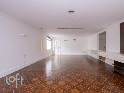 Apartamento à venda em Santa Cecília com 280 m², 4 quartos, 2 suítes, 3 vagas