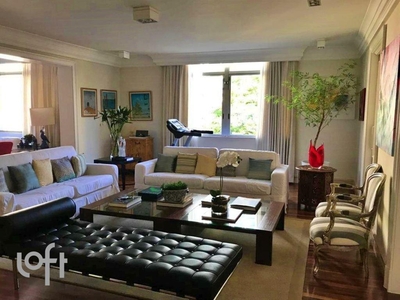 Apartamento à venda em Sumaré com 283 m², 4 quartos, 3 suítes, 3 vagas