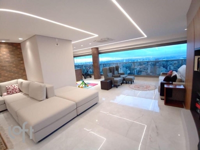 Apartamento à venda em Vila Madalena com 200 m², 3 quartos, 3 suítes, 3 vagas