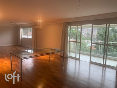 Apartamento à venda em Vila Mariana com 234 m², 4 quartos, 4 suítes, 4 vagas