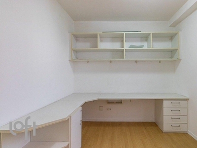 Apartamento à venda em Vila Romana com 72 m², 3 quartos, 1 suíte, 2 vagas