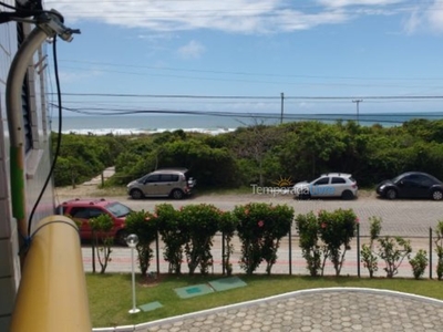 APARTAMENTO COM TRÊS DORMITÓRIOS FRENTE AO MAR.