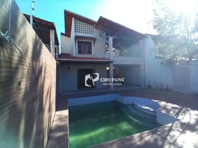 Casa com 3 quartos para alugar, 255 m² por R$ 3.451/mês - Edson Queiroz - Fortaleza/CE