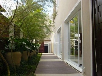 Casa em pacaembu 687 m² com 5 quartos, 4 suítes, 5 vagas