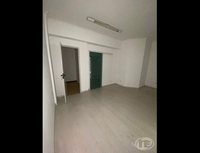 Sala/Escritório no Bairro Centro em Blumenau com 45 m²