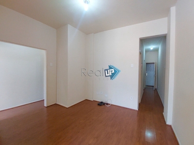 Apartamento à venda em Catete com 50 m², 1 quarto