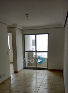 Apartamento à venda em Taquara com 50 m², 2 quartos, 1 suíte, 1 vaga