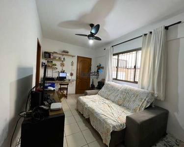 Comprar apartamento com 2 dormitórios, 2 banheiros, vaga de garagem demarcada no bairro Ca