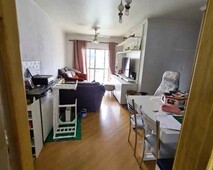 Ótima Localização - Apartamento Andar Baixo de 3 dormitórios (1 suíte) e 2 vagas na Vila E