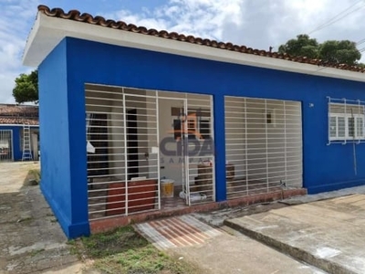 Casa à venda no bairro Imbiribeira - Recife/PE