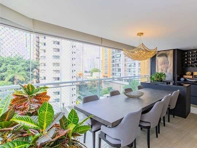 Apartamento com 3 quartos, 187m², à venda em São Paulo, Moema