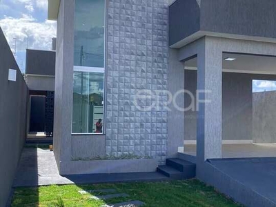Casa à venda no bairro Parque Serrano - Formosa/GO