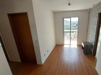 Excelente apartamento juntinho ao Norte Shopping, farto comércio, condução, fácil acesso a