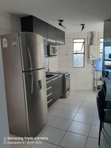 Apartamento com 2 Quartos para Alugar - R$ 3.200/Mês + IPTU