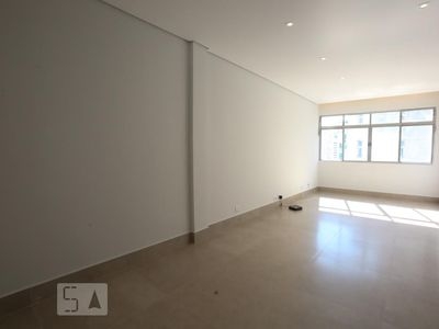 APARTAMENTO no 18º andar mobiliado com 2 dormitórios e 1 garagem