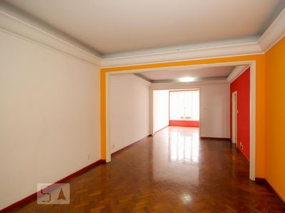 APARTAMENTO no 8º andar com 3 dormitórios e 1 garagem