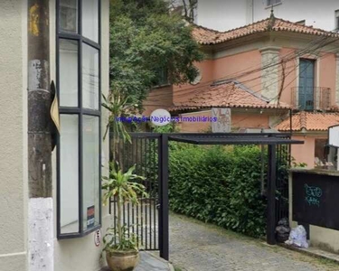 Casa Comercial 75m², 02 salas, 01 banheiro e 01 vaga na garagem. Excelente localização en