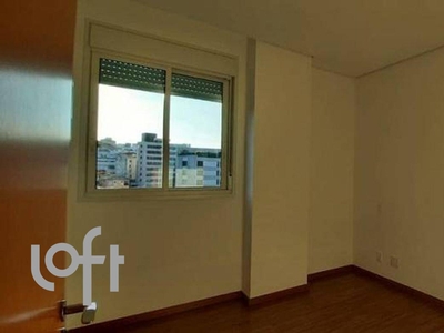 Apartamento à venda em Santa Lúcia com 143 m², 4 quartos, 2 suítes, 3 vagas