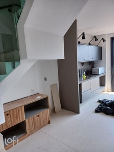 Apartamento à venda em Vila Olímpia com 61 m², 2 quartos, 1 suíte, 2 vagas
