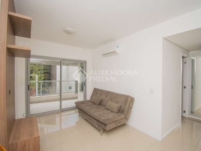 Apartamento com 1 quarto para alugar na rua mário antunes da cunha, 116, petrópolis, porto alegre, 54 m2 por r$ 3.200