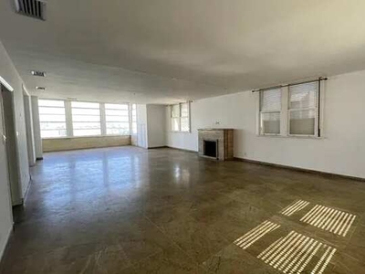 Apartamento para aluguel tem 402 metros quadrados com 6 quartos em Botafogo - Rio de Janei
