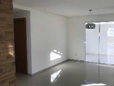 Casa 04 suítes, nascente semi mobiliada no Condomínio Foz do Joanes, Buraquinho, Lauro de