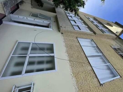 Casa triplex com 7 quartos em Santa Teresa 2 quadras do Bairro de Fátima