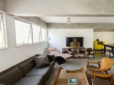 Espaçoso apartamento mobiliado de 125 m² com 2 suítes, 1 vaga de garagem e localização pri