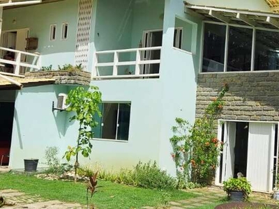 Excelente Casa para Aluguel 5/4 com varanda, sendo 3 suítes, churrasqueira, piscina, acade