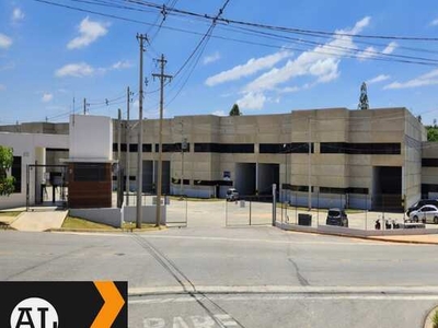 Excelente Galpão para locação na Zona Industrial de Sorocaba no bairro do Éden, piso com c