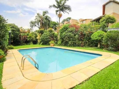 Linda casa sobrado no Morumbi. Integração arquitetura e natureza