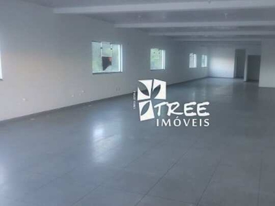 LOCAÇÃO DE SALÃO COMERCIAL NO CENTRO DE ARUJÁ/SP, OPORTUNIDADE DE NEGÓCIO de 223m² com 02