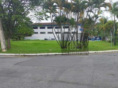 LOCAÇÃO de Terreno DE ESQUINA no Tamboré Empresarial com 1.740 m². TERRENO PLANO