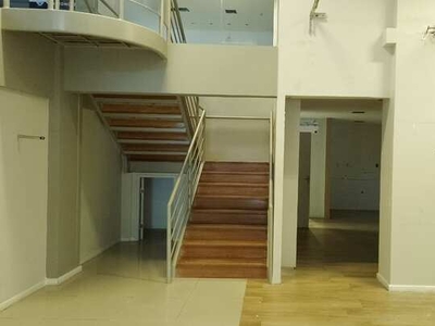 Loja - 245 m² - 11 Vagas de Garagem