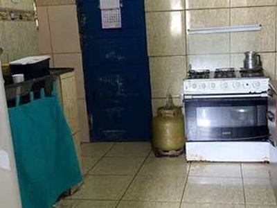 Vende-se casa em Madureira