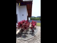 Casa no Bairro Itoupava Central em Blumenau com 3 Dormitórios (2 suítes) e 172.96 m²