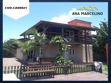 Casa à venda no bairro Praia do Rosa em Imbituba