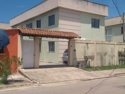 Apartamento à venda no bairro Extensão Serramar em Rio das Ostras