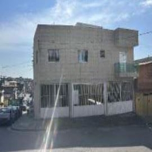 Apartamento em Jardim Luiz Mauro, Ferraz de Vasconcelos/SP de 71m² 3 quartos à venda por R$ 129.650,00
