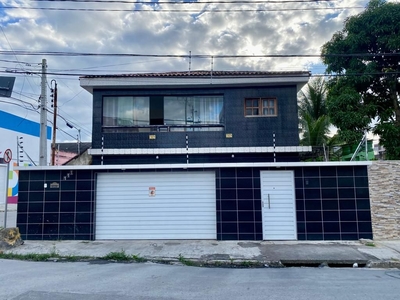 Casa em Indianópolis, Caruaru/PE de 293m² 5 quartos à venda por R$ 879.000,00